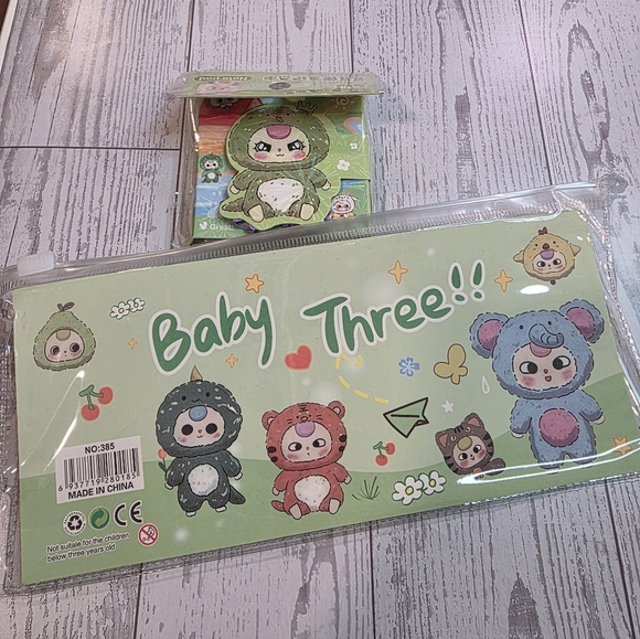Cute Green Stationery Set with Cartoon Characters - Picture 1 of 7